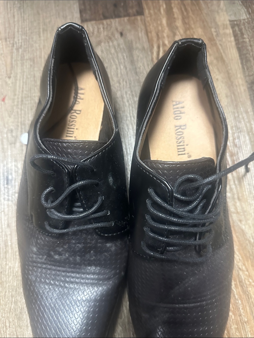 Black Men’s Lace-Up Derby Shoes